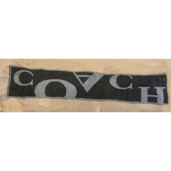 Coach scarf with wool and cashmere - Picture 1 of 3